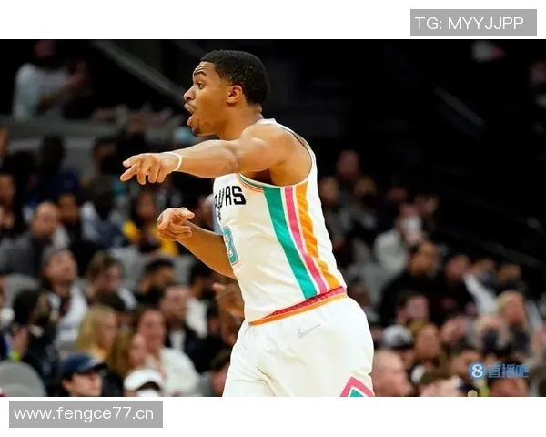 凯尔登出战17分钟高效表现6中4贡献11分5板正负值16助球队胜利