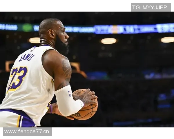 三球半场表现惨淡仅得5分正负值低至21引发热议 三球半场表现惨淡仅得5分正负值低至21引发热议